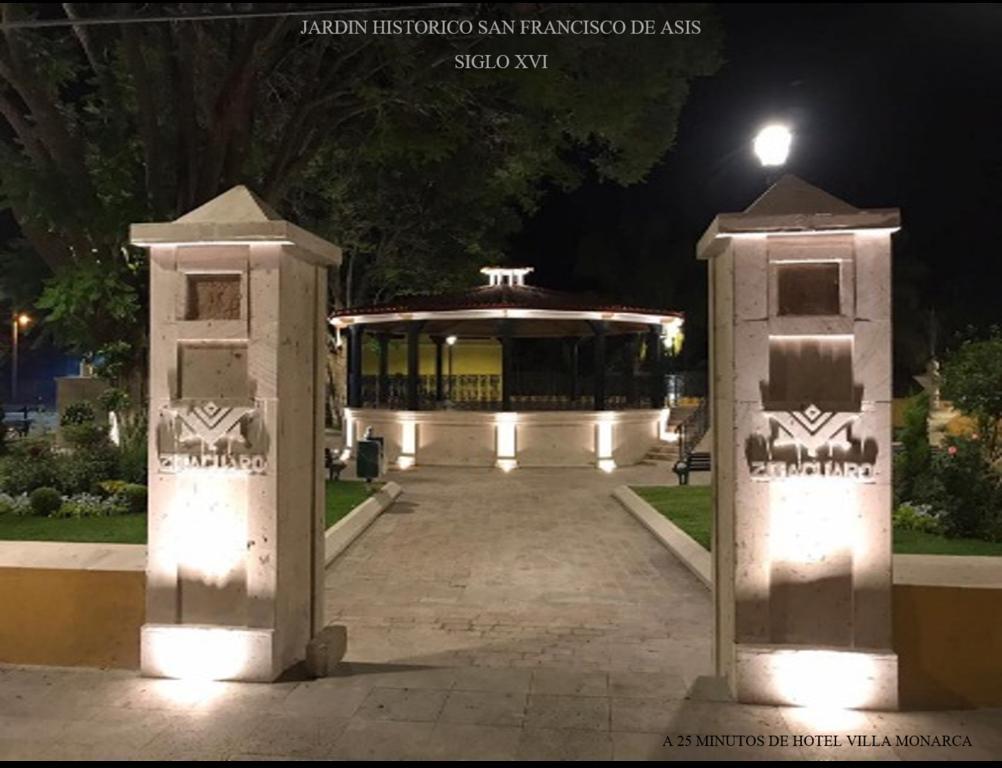 Hotel Villa Monarca Inn Zitácuaro Zewnętrze zdjęcie