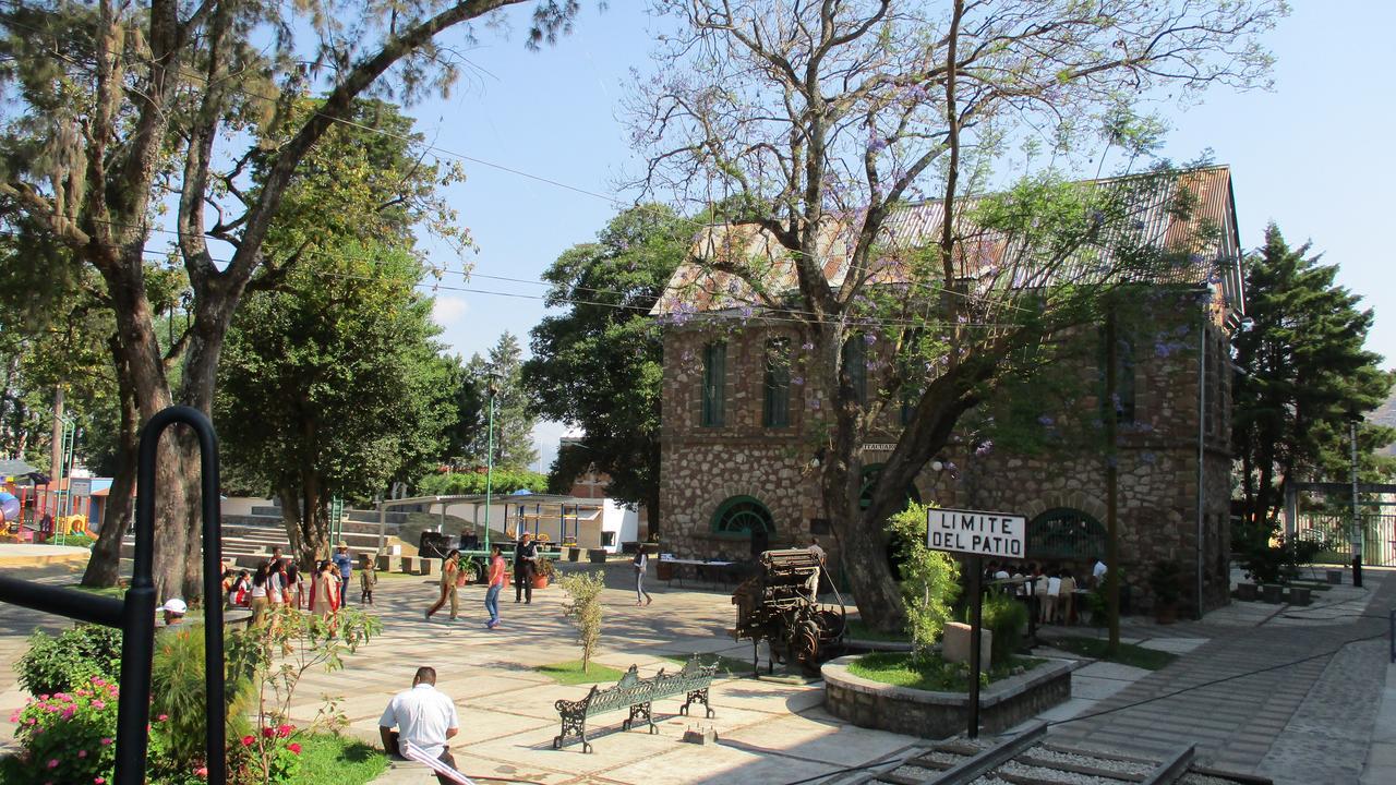 Hotel Villa Monarca Inn Zitácuaro Zewnętrze zdjęcie