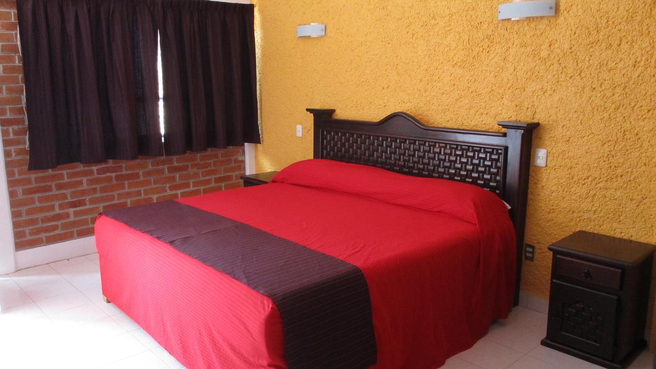 Hotel Villa Monarca Inn Zitácuaro Zewnętrze zdjęcie