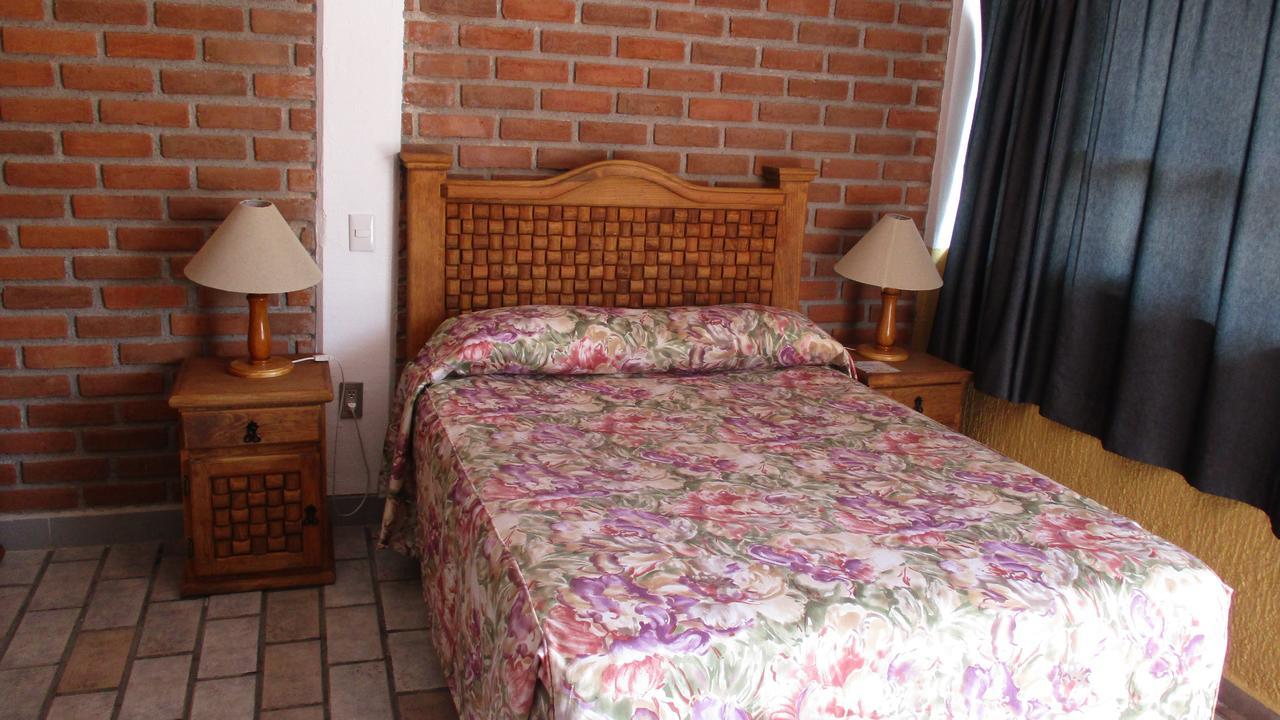 Hotel Villa Monarca Inn Zitácuaro Zewnętrze zdjęcie