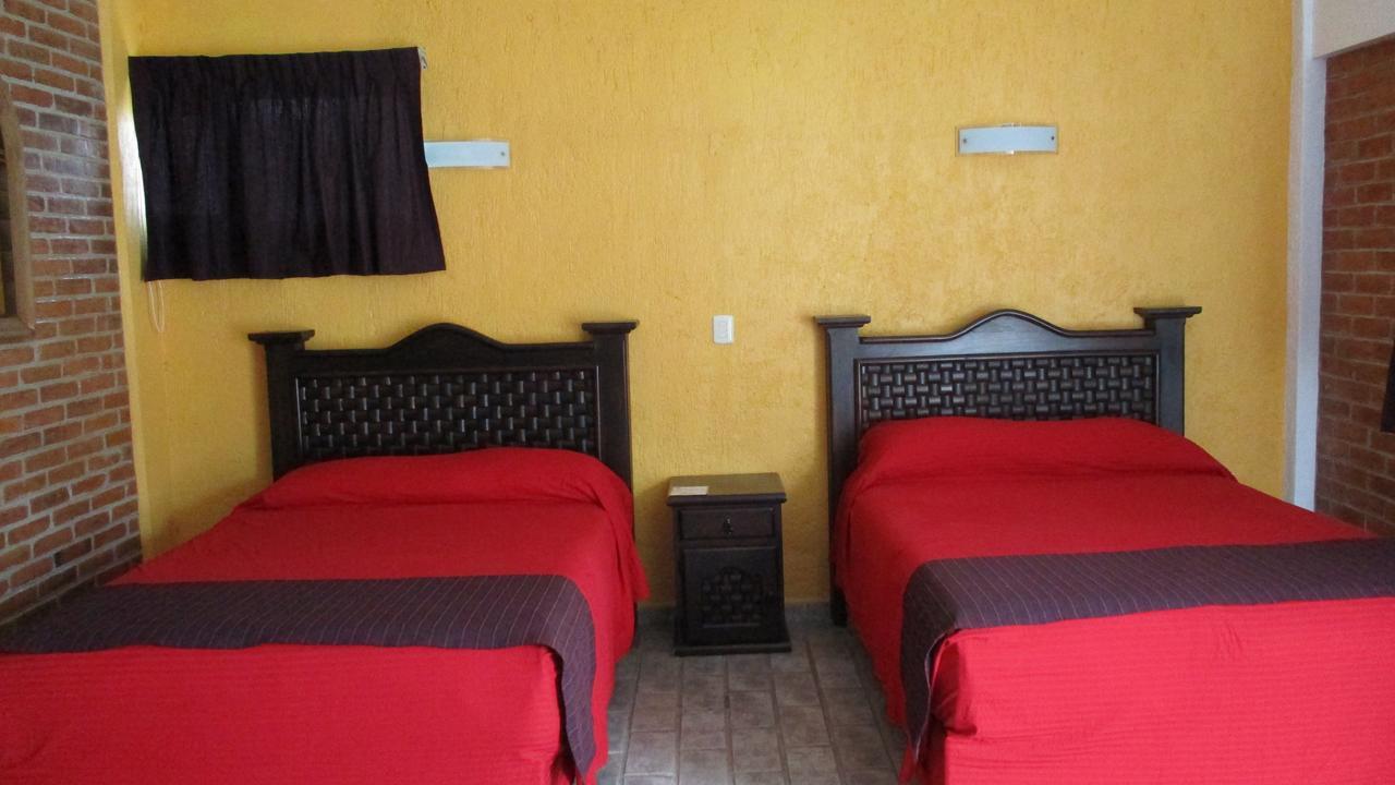 Hotel Villa Monarca Inn Zitácuaro Zewnętrze zdjęcie