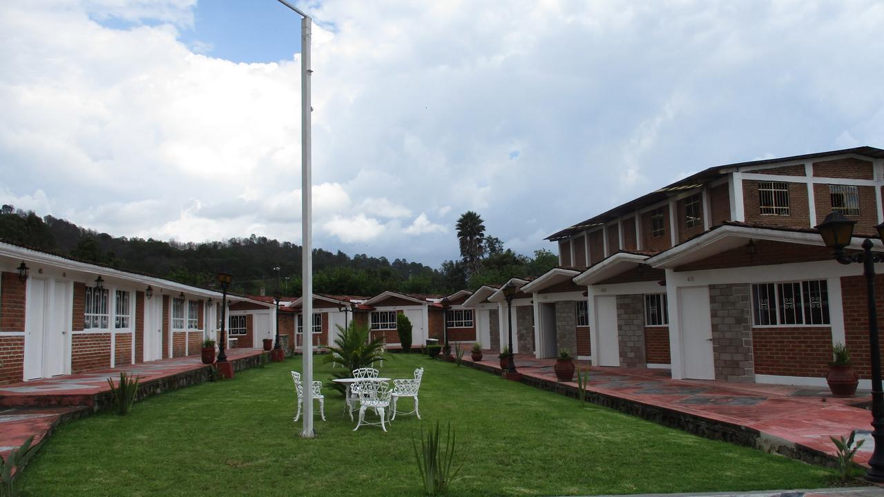 Hotel Villa Monarca Inn Zitácuaro Zewnętrze zdjęcie