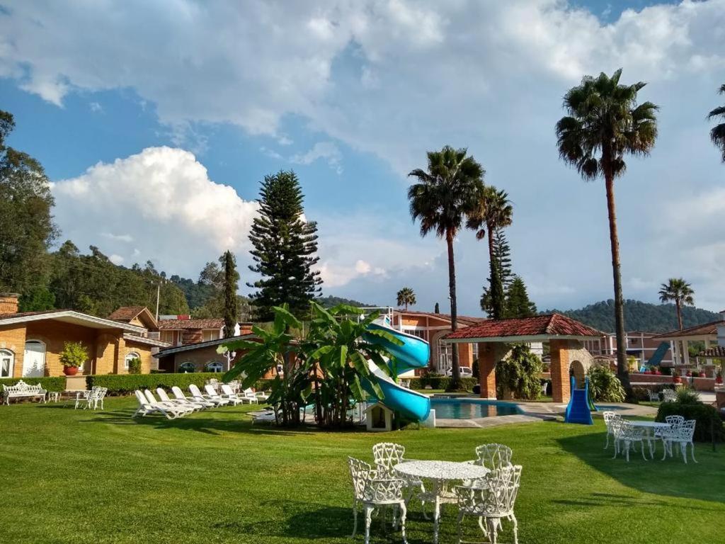 Hotel Villa Monarca Inn Zitácuaro Zewnętrze zdjęcie