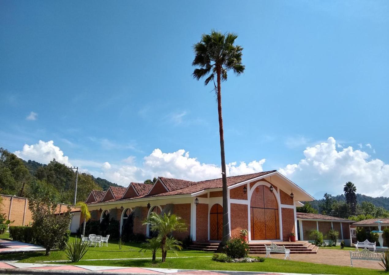 Hotel Villa Monarca Inn Zitácuaro Zewnętrze zdjęcie